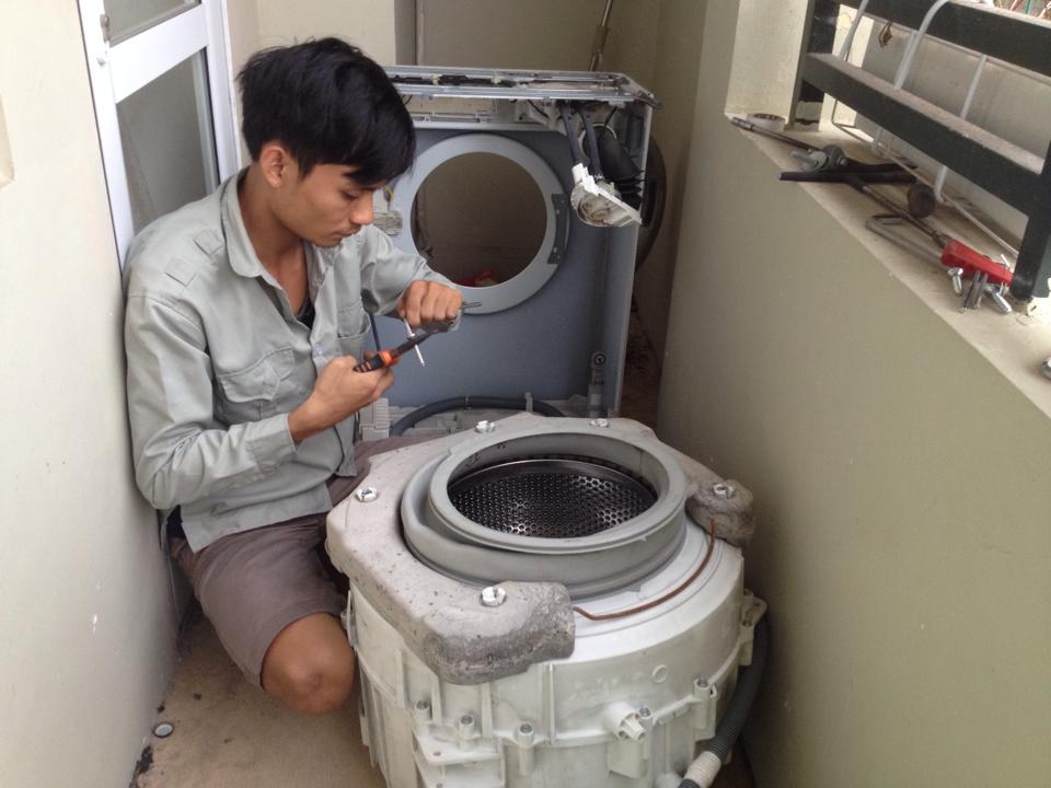 Sưa máy giặt toshiba tại nhà